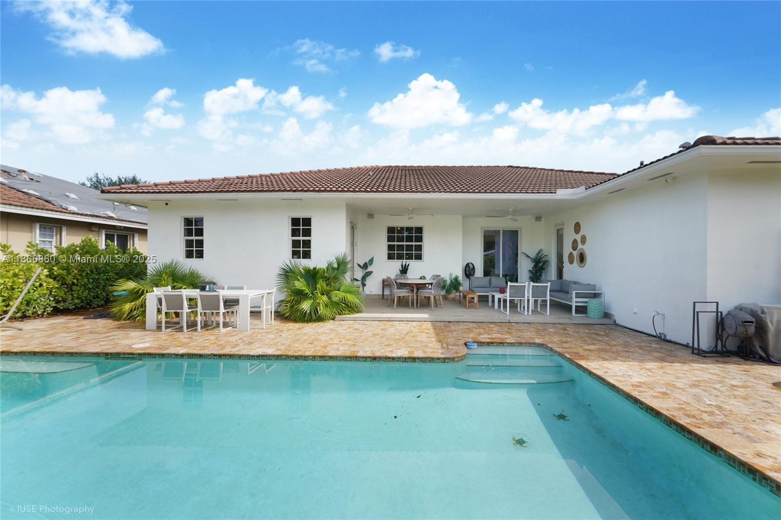 10040 NW 28th Ter