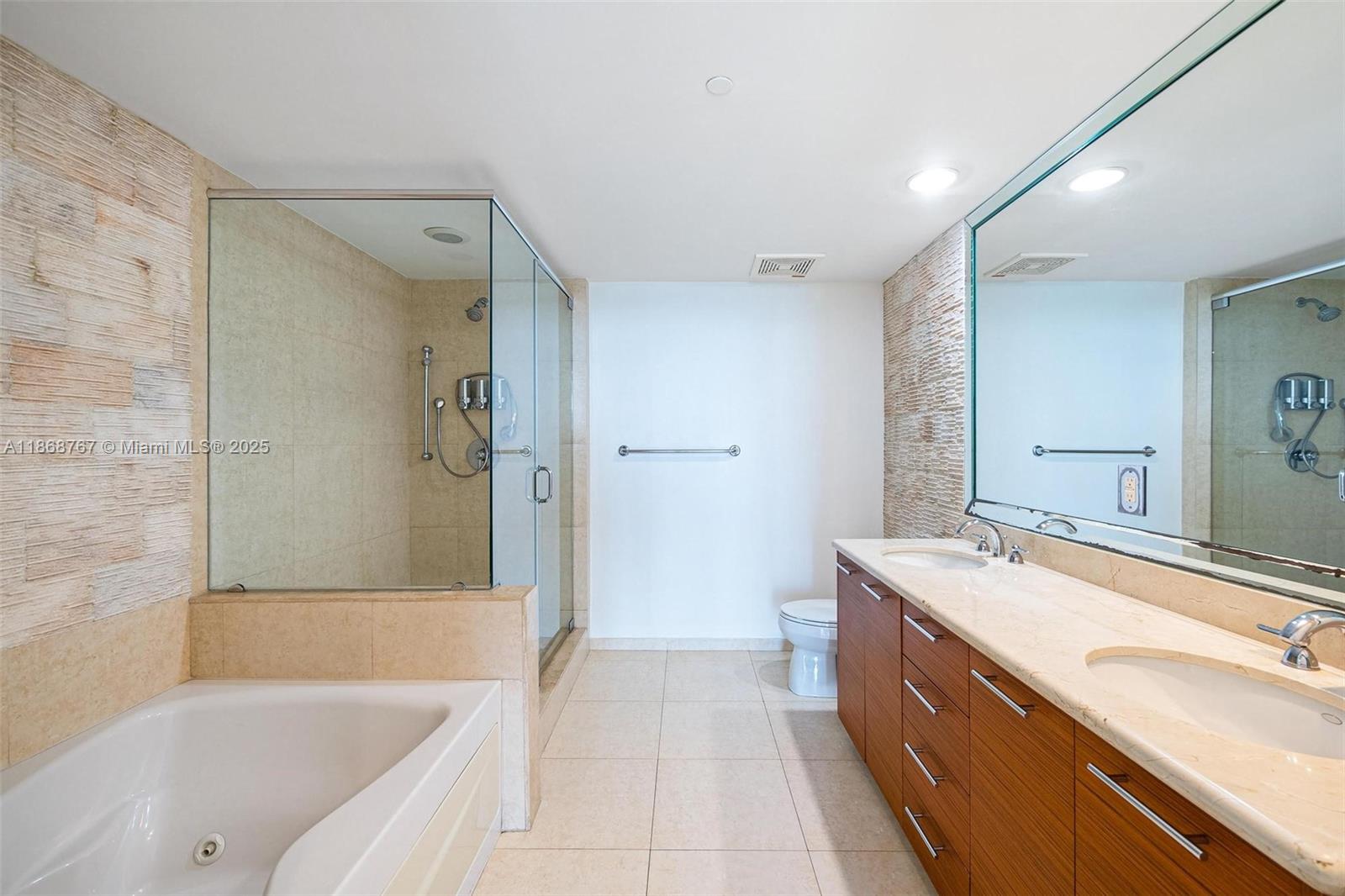 50 Biscayne Blvd # 1706