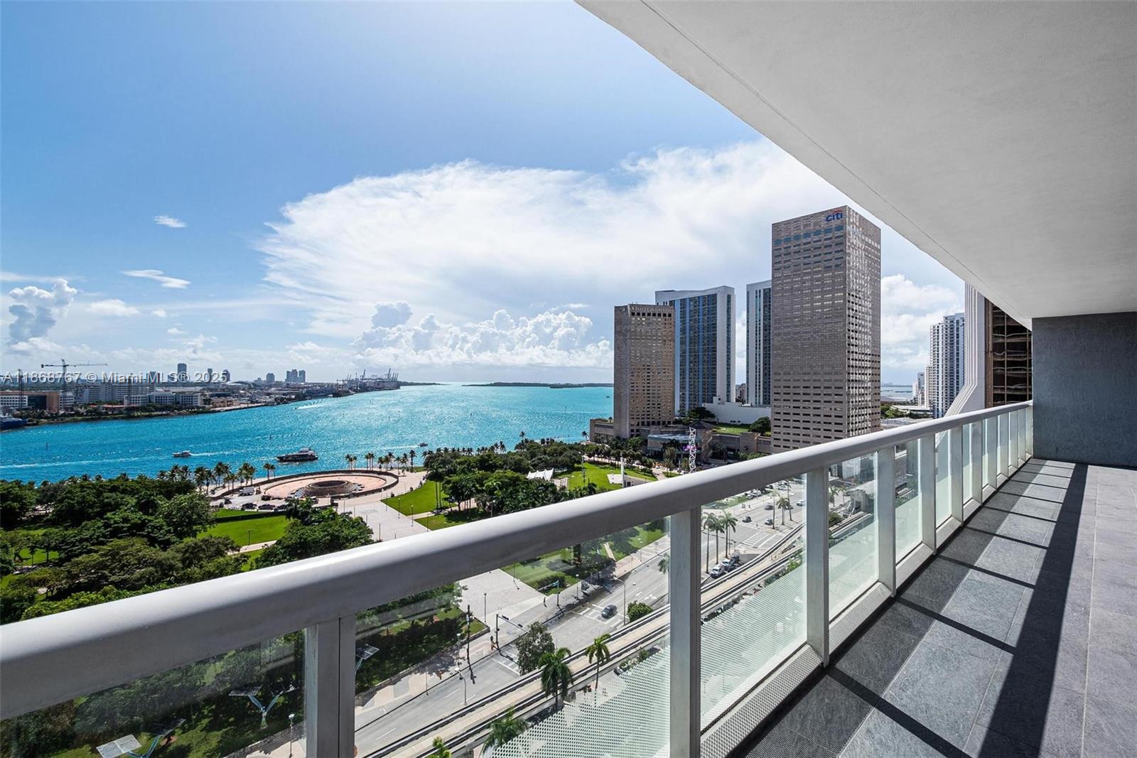 50 Biscayne Blvd # 1706