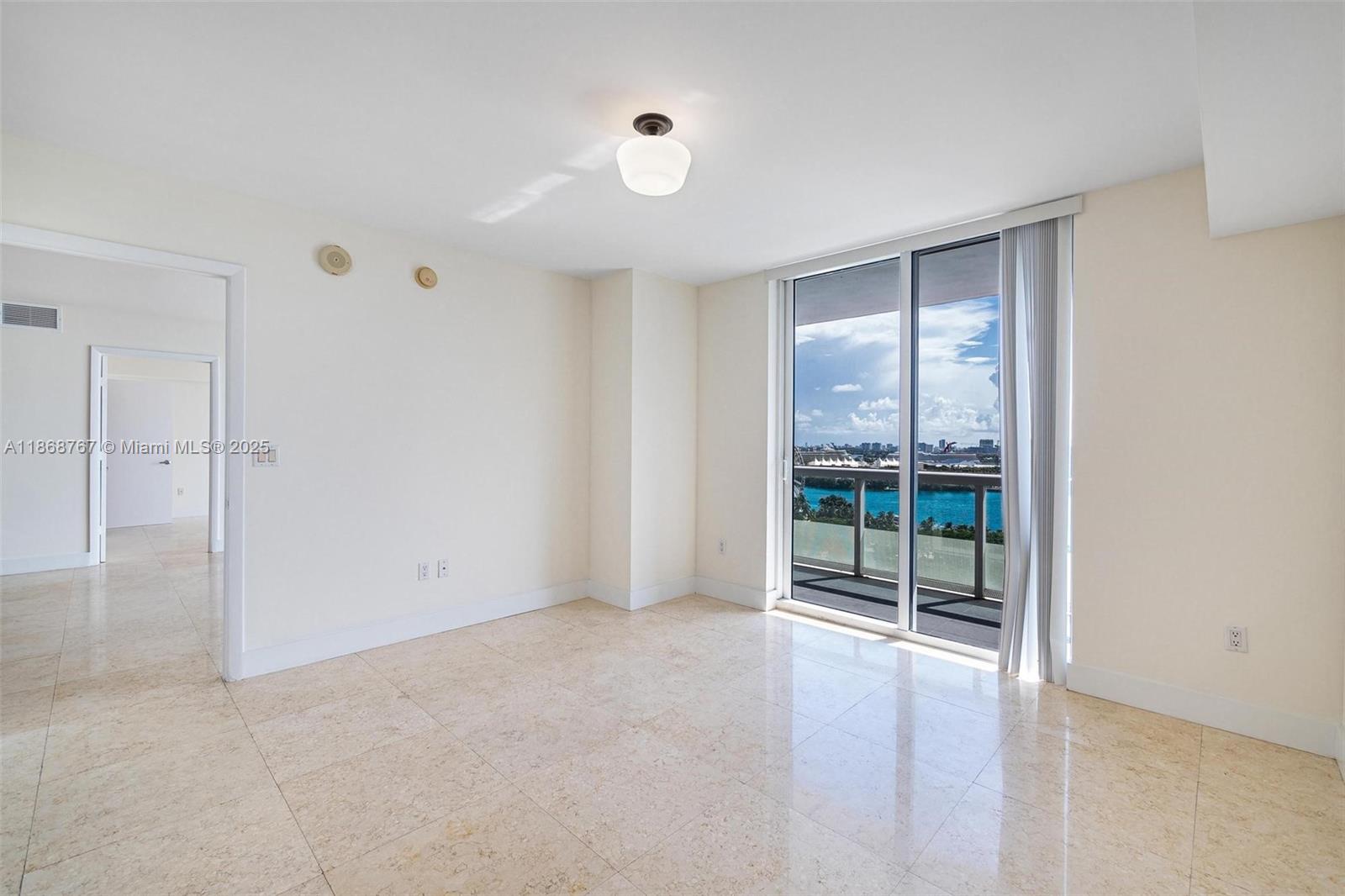 50 Biscayne Blvd # 1706