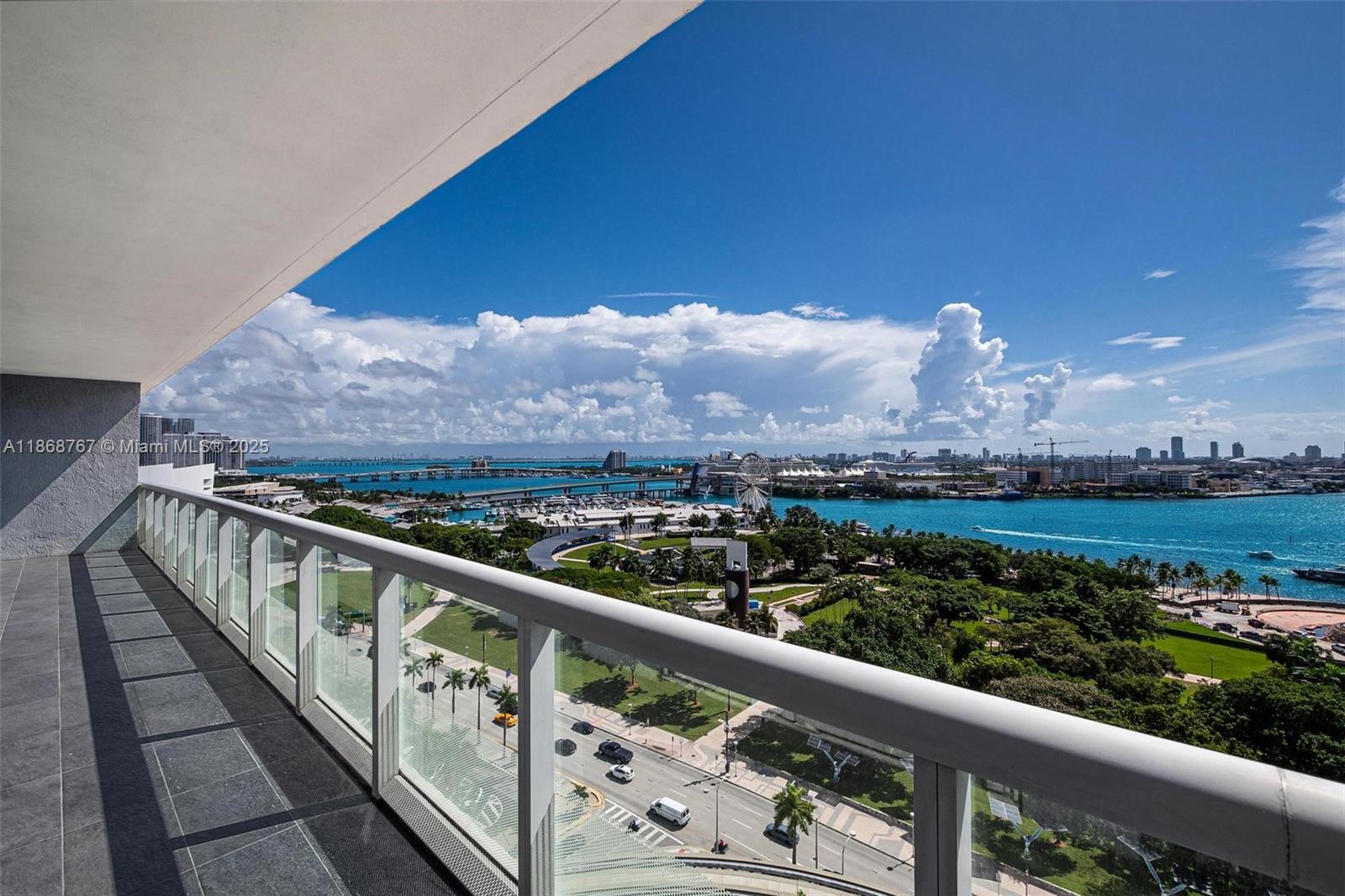 50 Biscayne Blvd # 1706