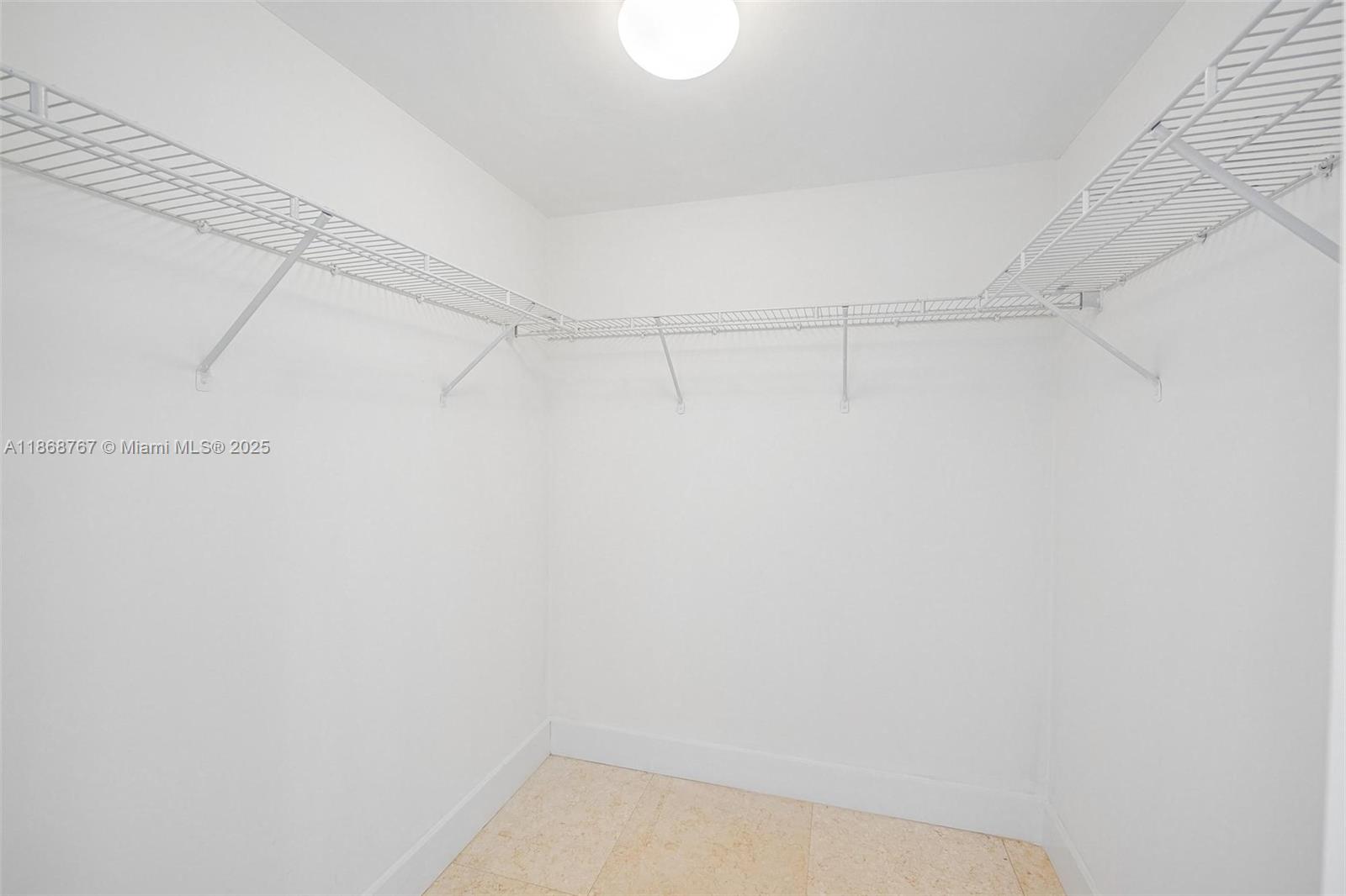 50 Biscayne Blvd # 1706