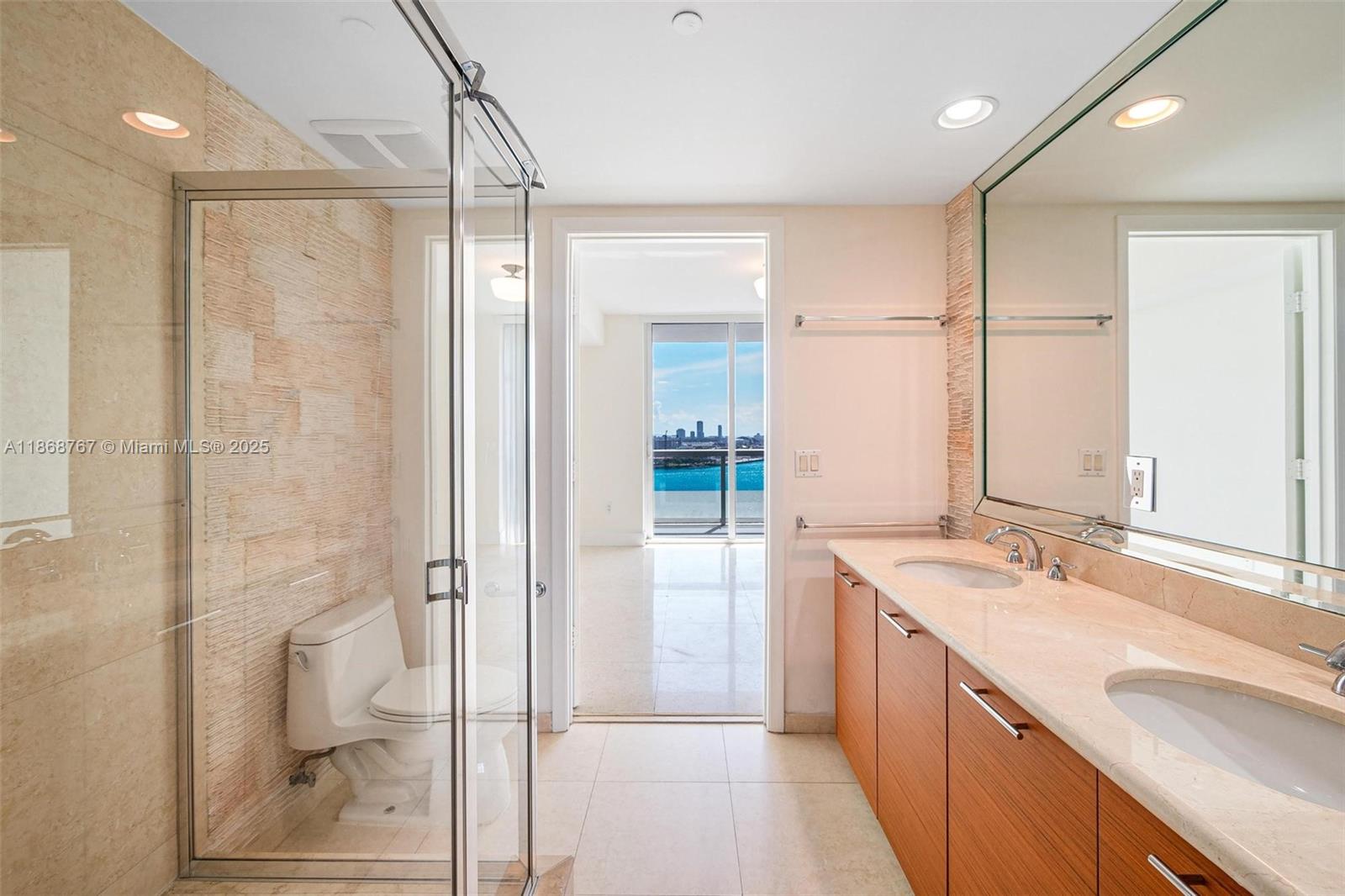 50 Biscayne Blvd # 1706