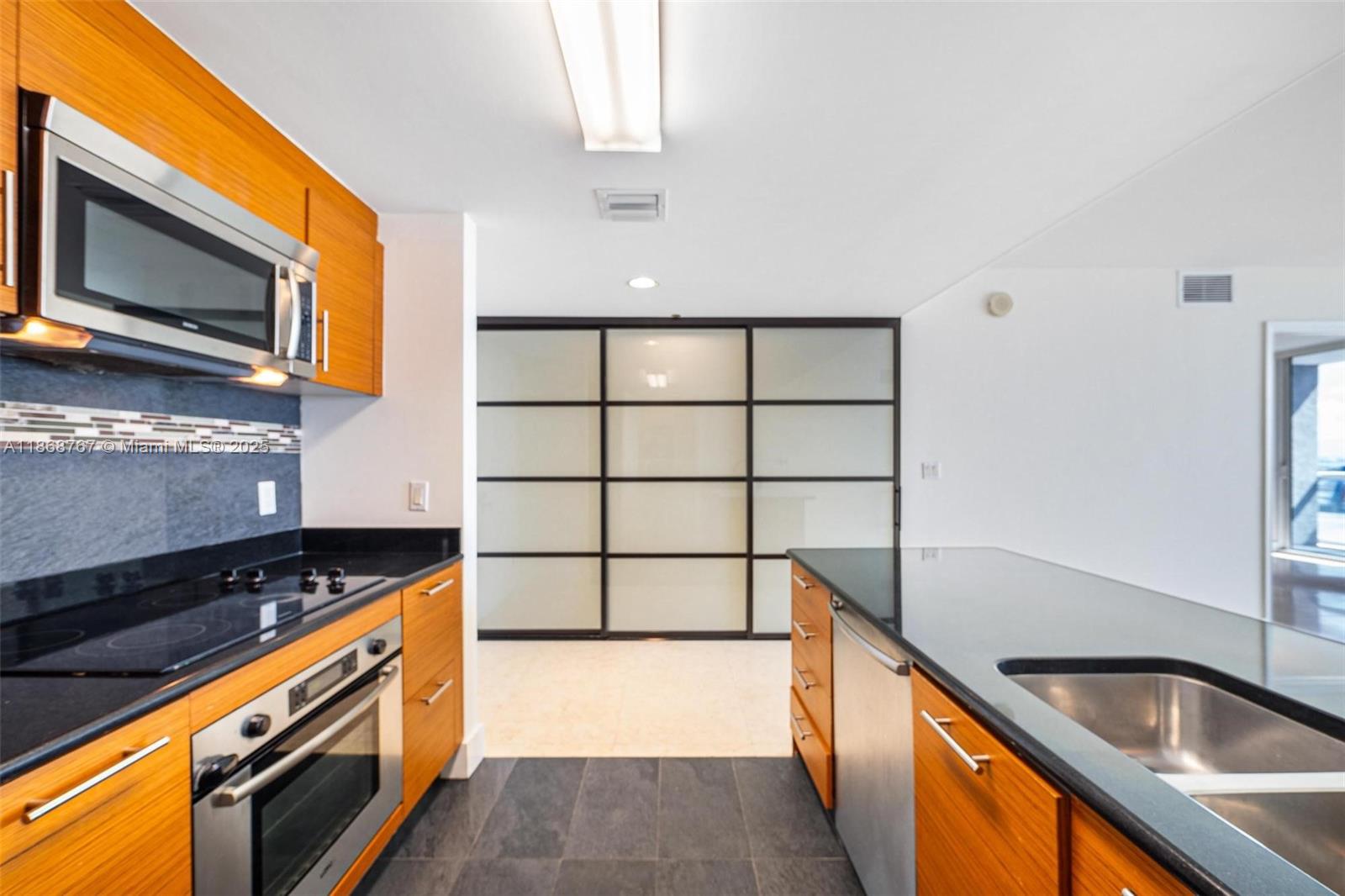 50 Biscayne Blvd # 1706