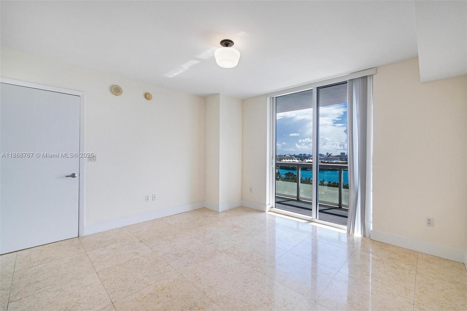 50 Biscayne Blvd # 1706