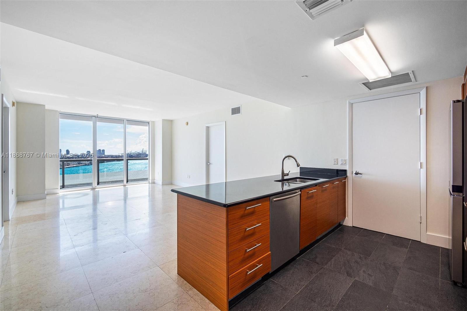 50 Biscayne Blvd # 1706