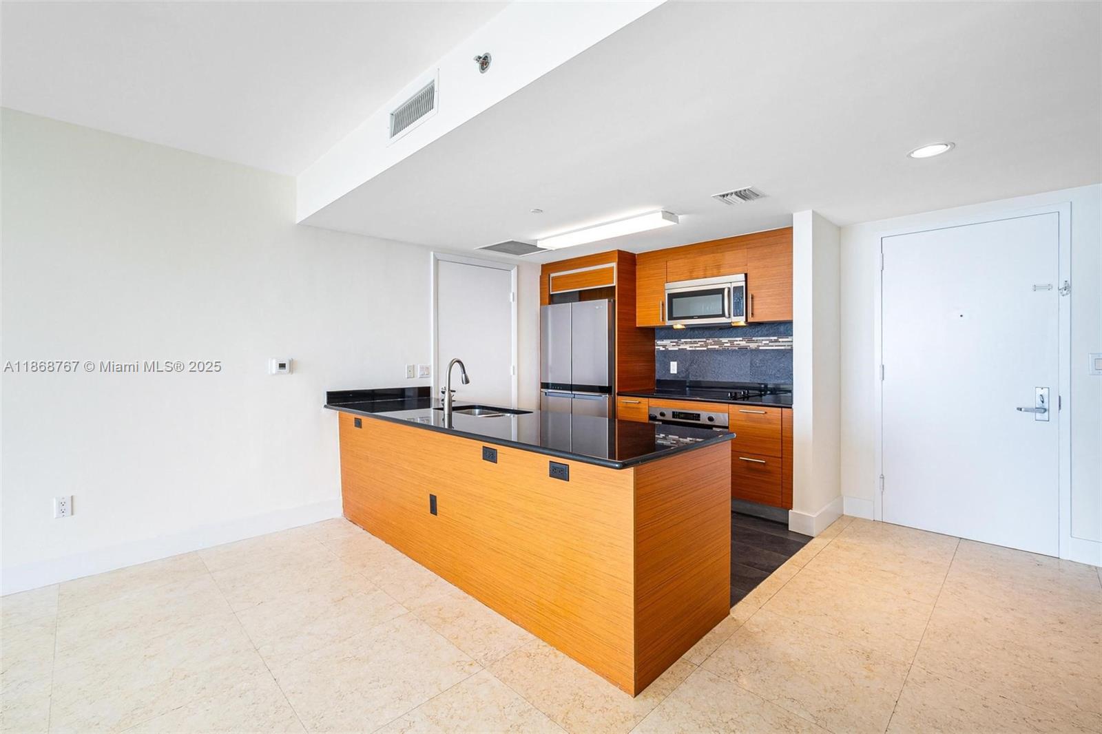 50 Biscayne Blvd # 1706