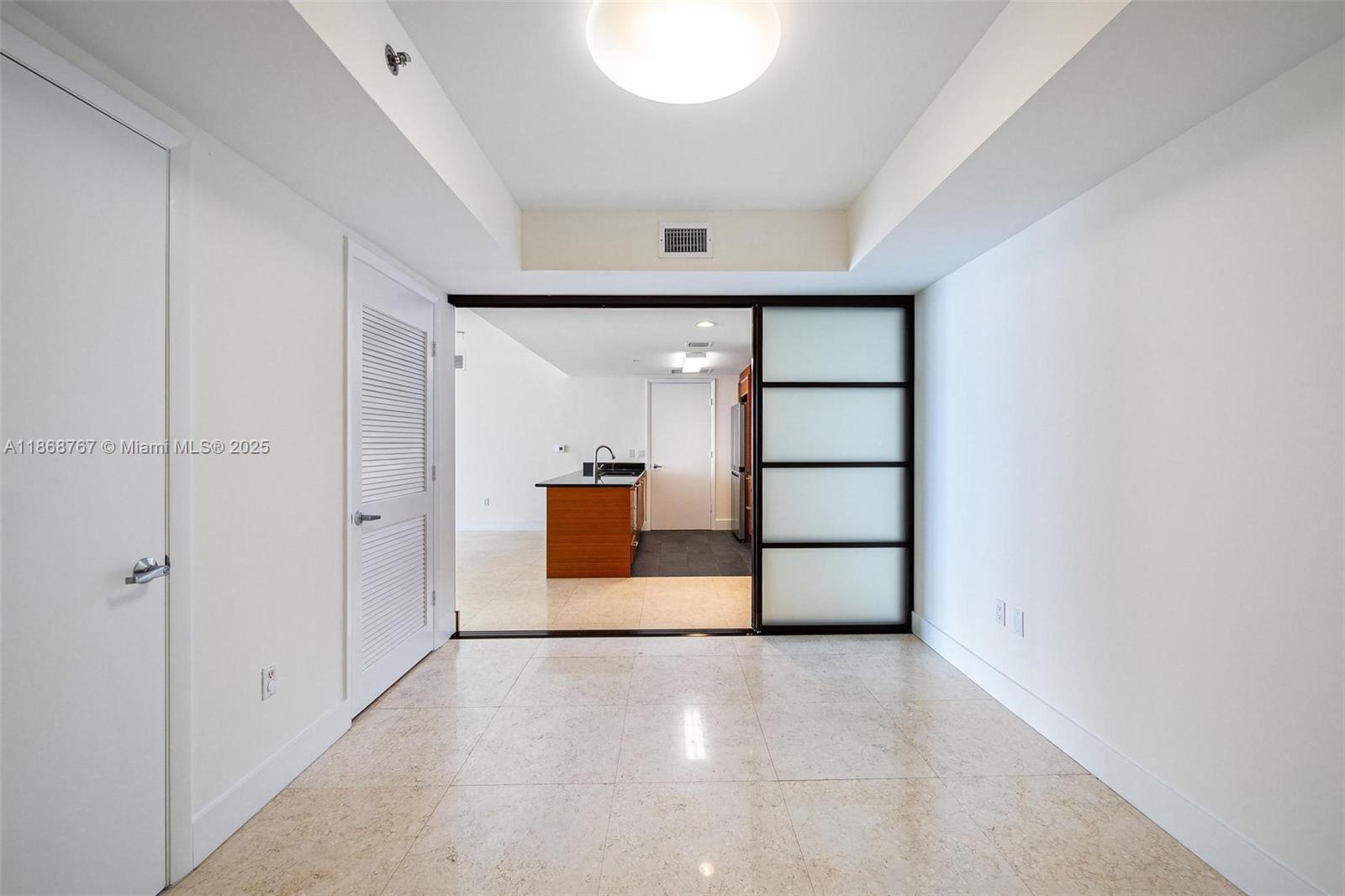 50 Biscayne Blvd # 1706
