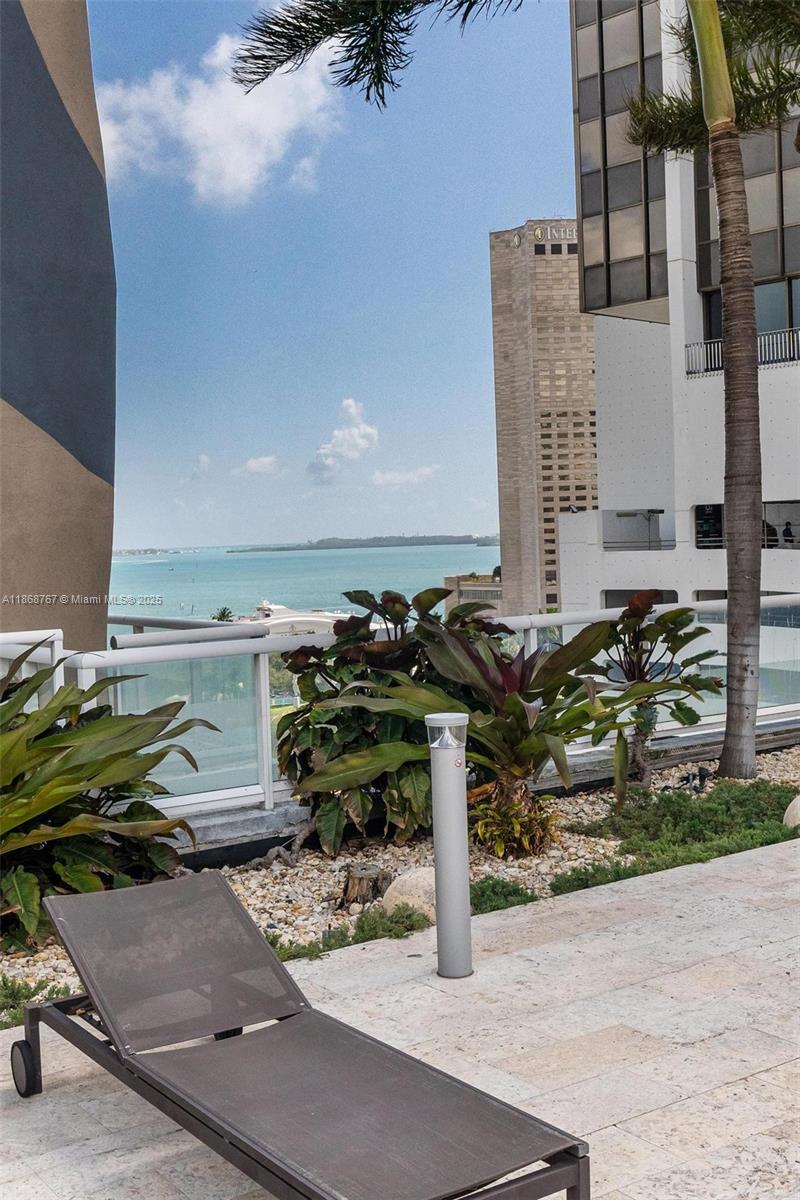 50 Biscayne Blvd # 1706