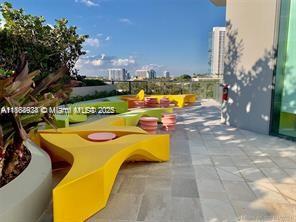 501 NE 31st St # 1404