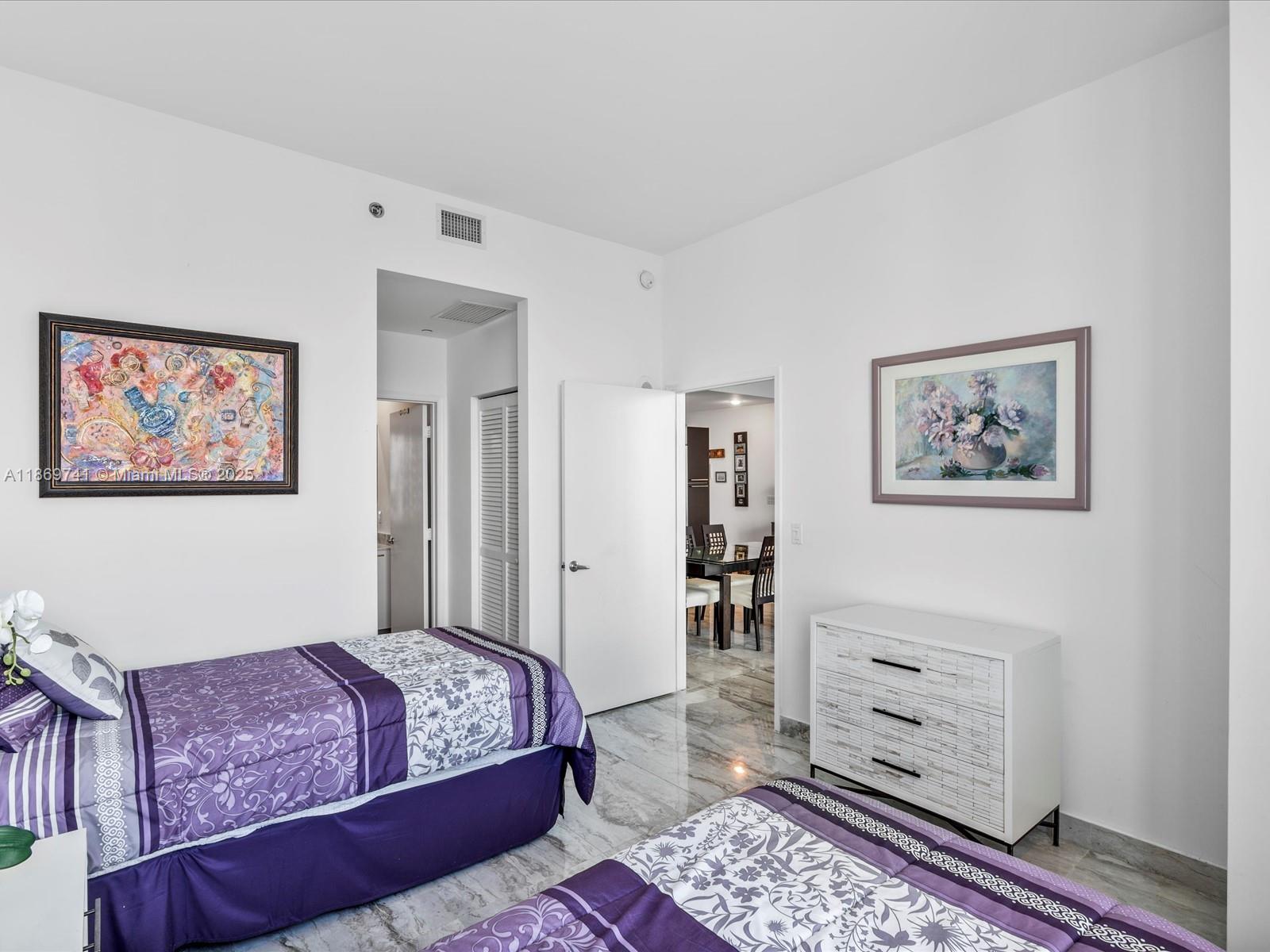 950 Brickell Bay Dr. # 5206