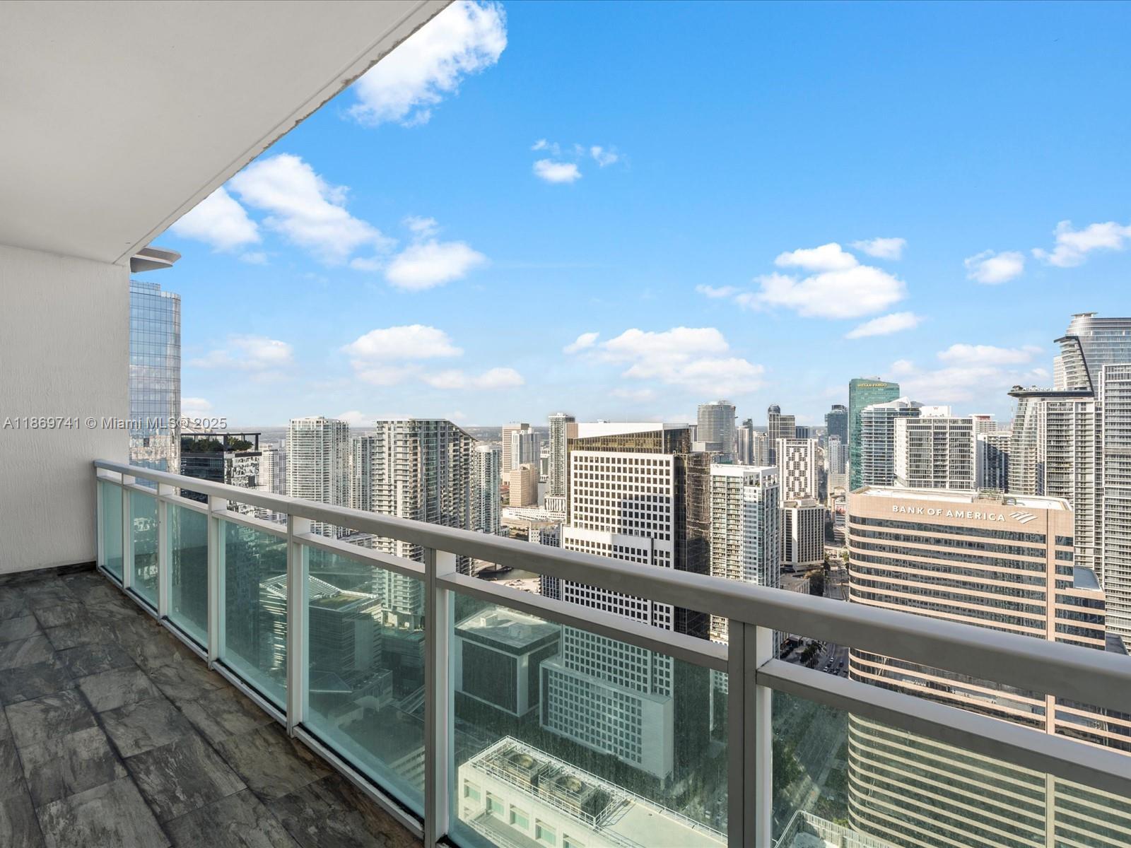 950 Brickell Bay Dr. # 5206