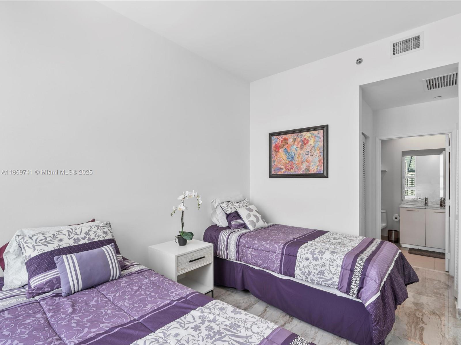 950 Brickell Bay Dr. # 5206