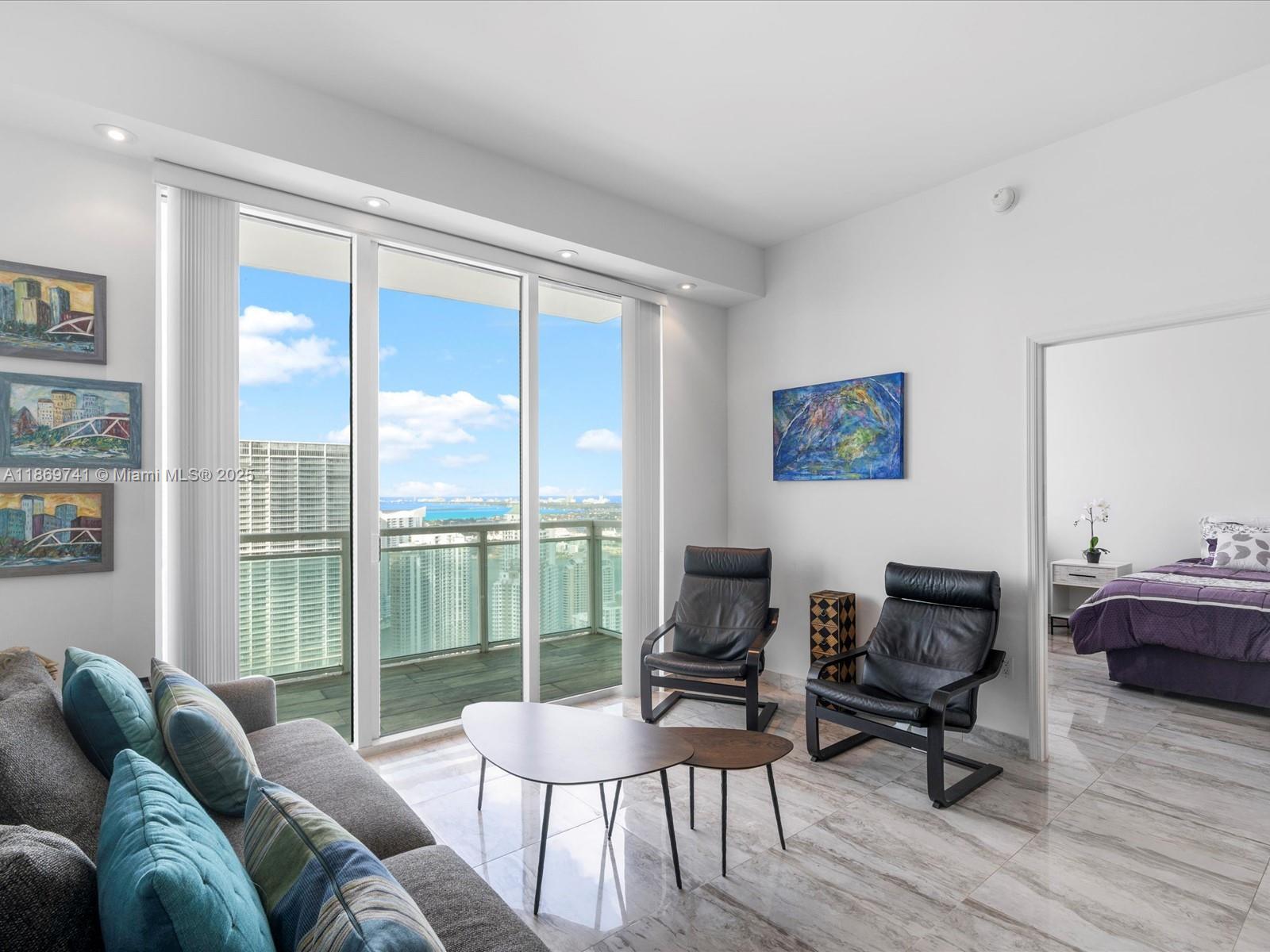 950 Brickell Bay Dr. # 5206