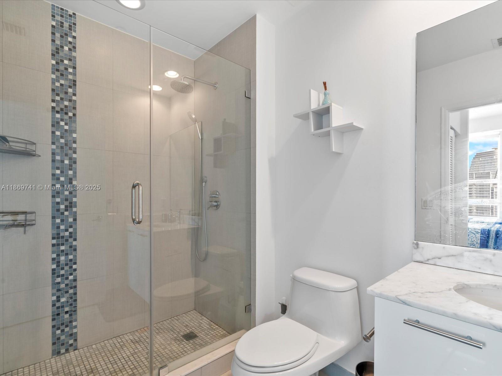 950 Brickell Bay Dr. # 5206