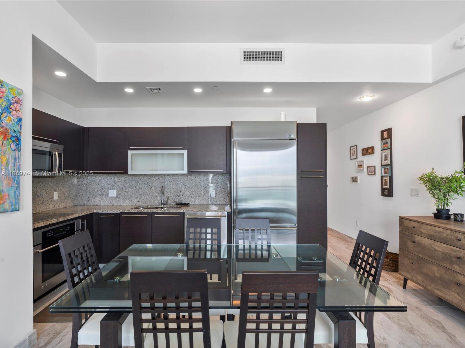 950 Brickell Bay Dr. # 5206