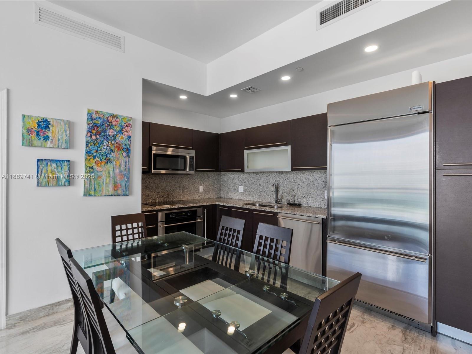 950 Brickell Bay Dr. # 5206