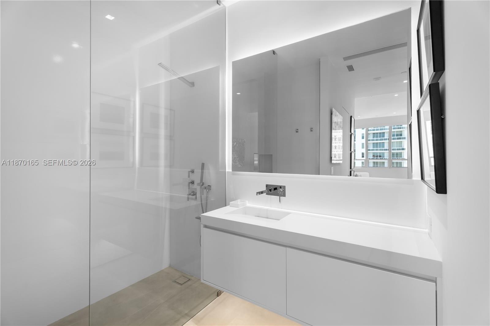 801 Brickell Key Blvd Unit: PH3306