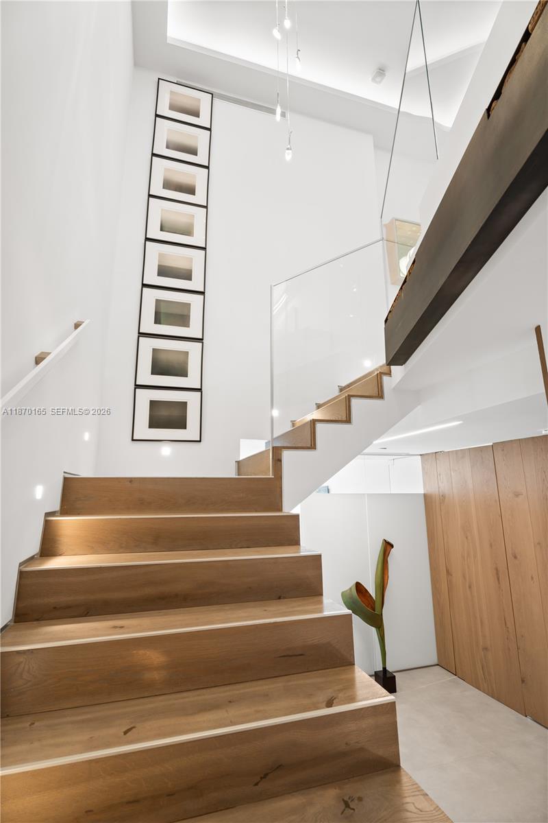 801 Brickell Key Blvd Unit: PH3306