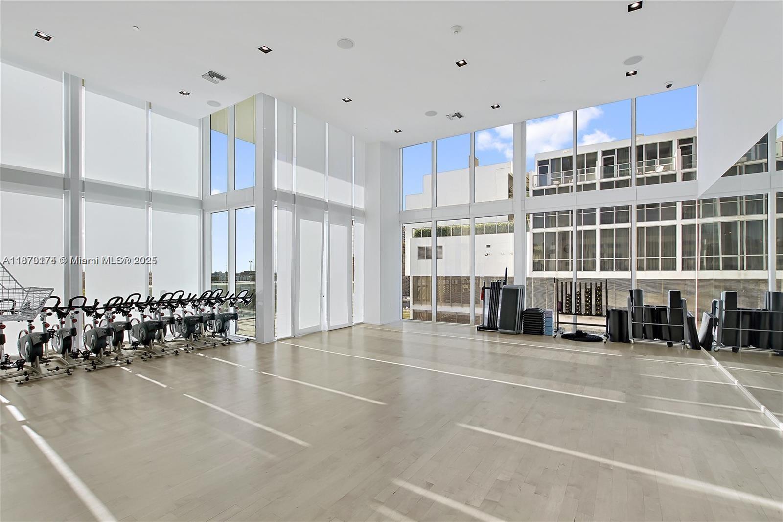 1040 Biscayne Blvd # 2904