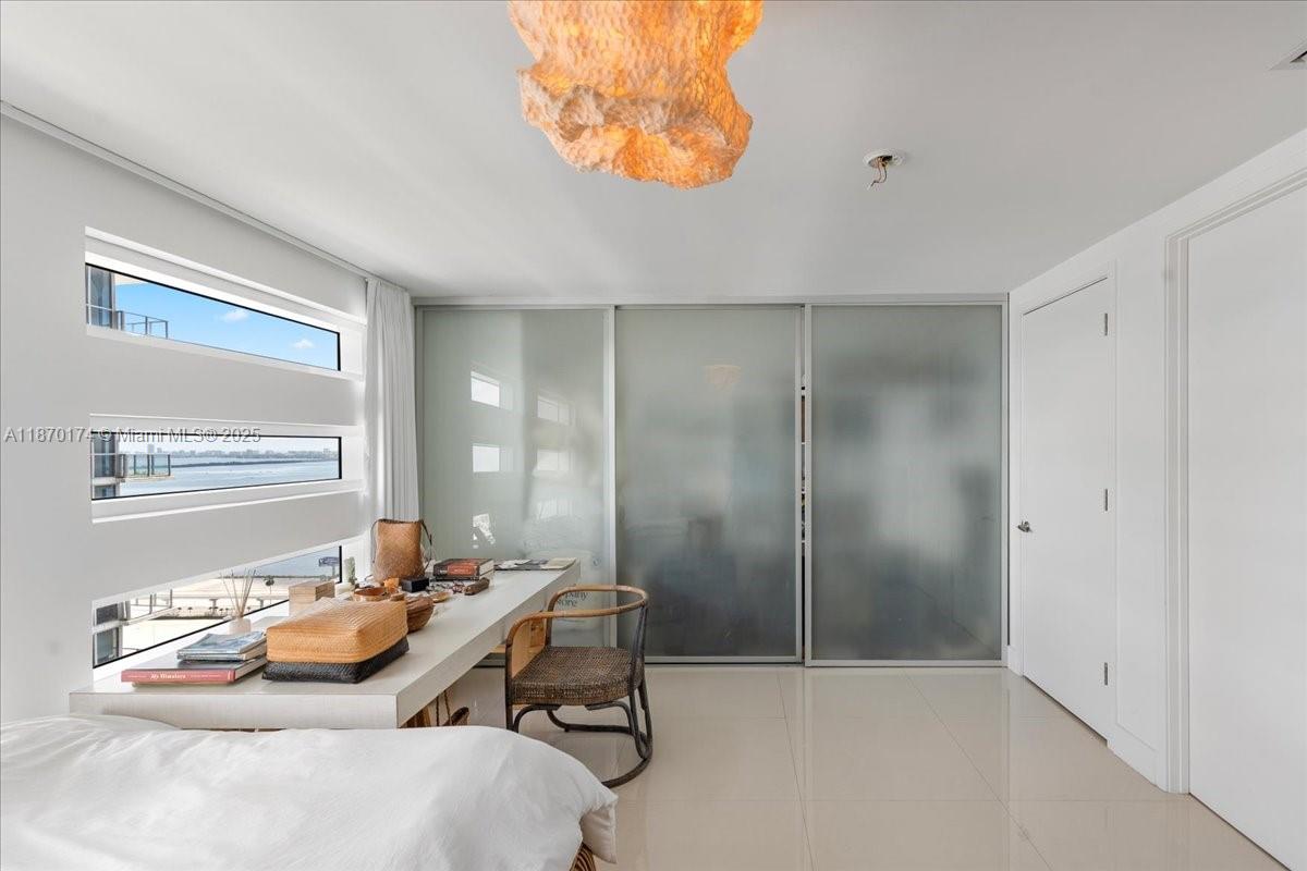1040 Biscayne Blvd # 2904