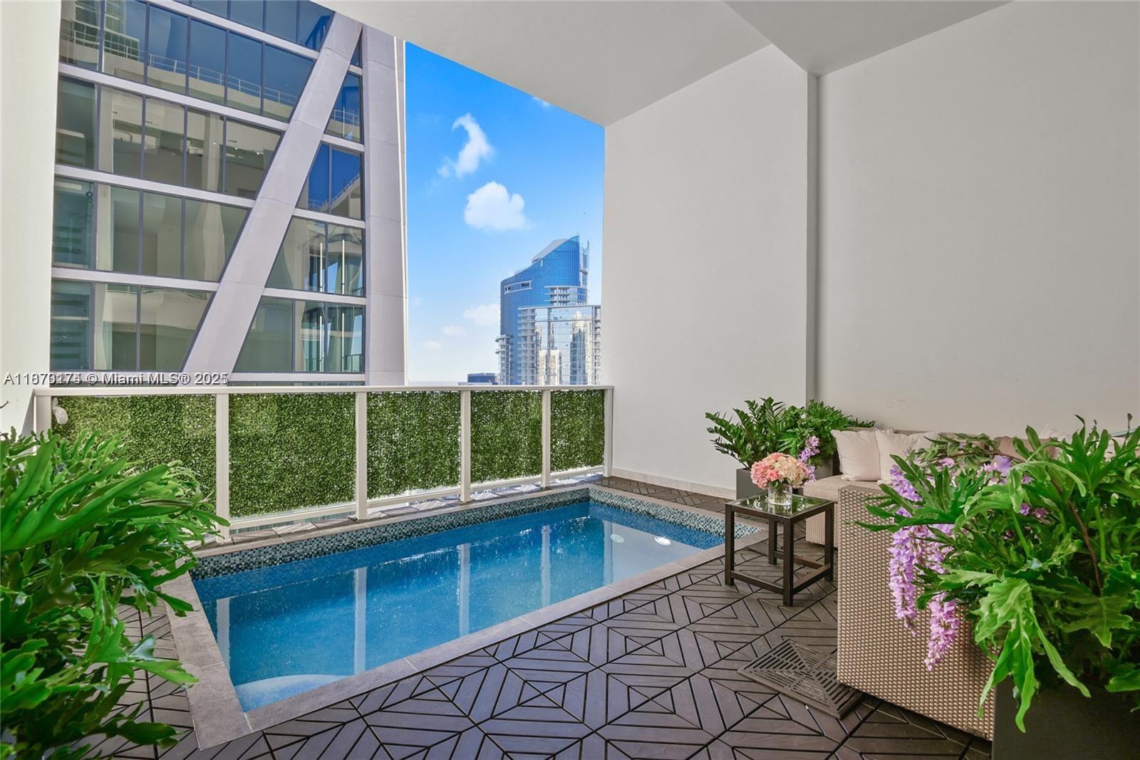 1040 Biscayne Blvd # 2904
