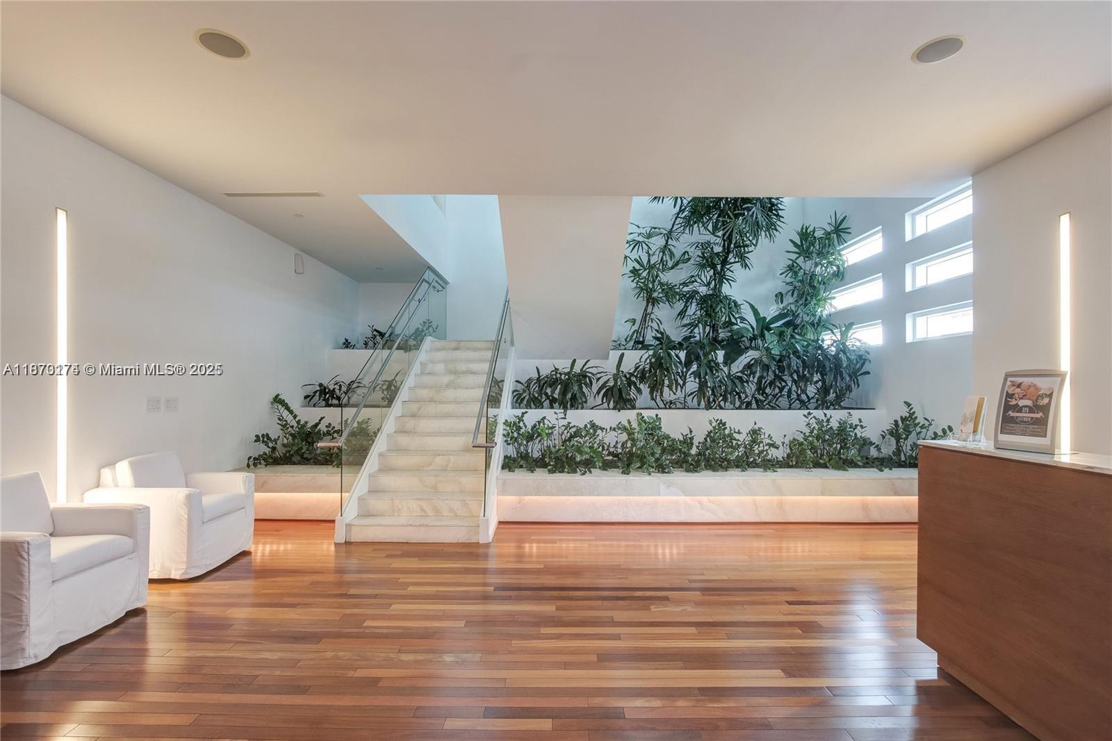 1040 Biscayne Blvd # 2904
