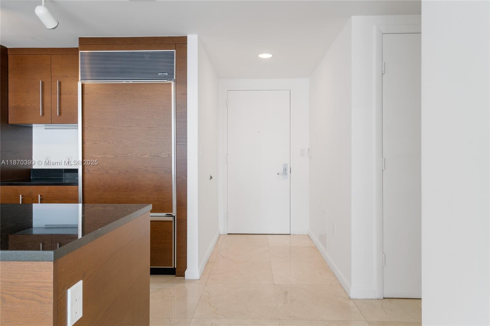 495 Brickell Ave # 2709