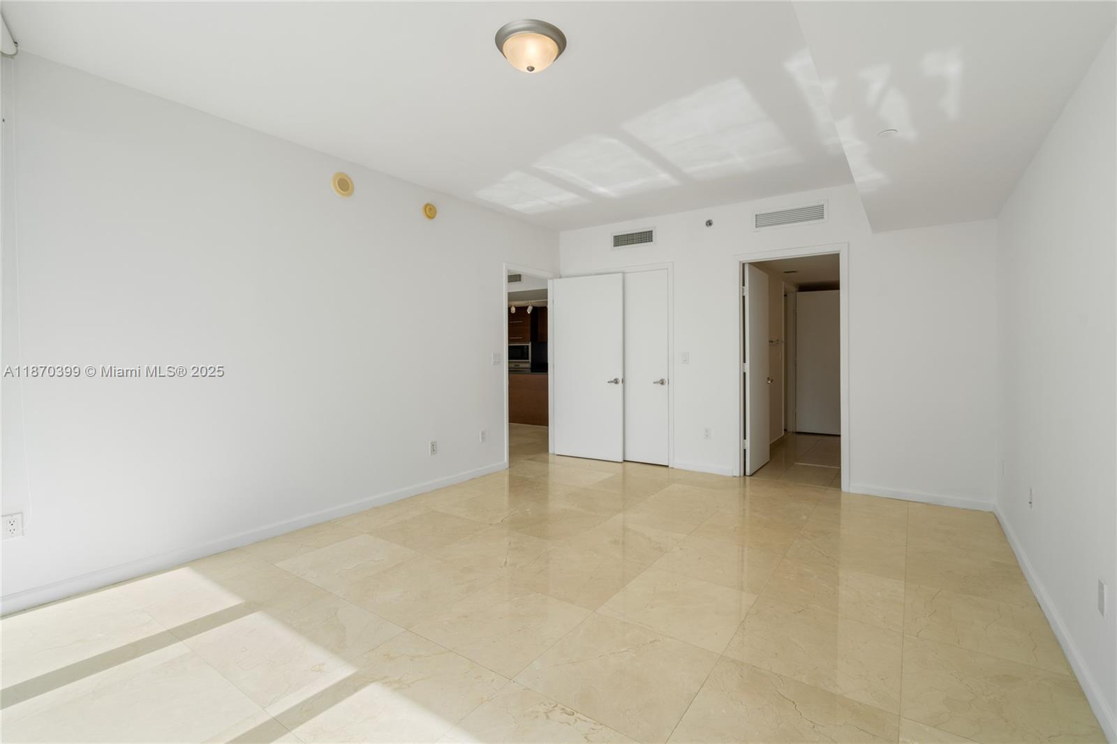 495 Brickell Ave # 2709