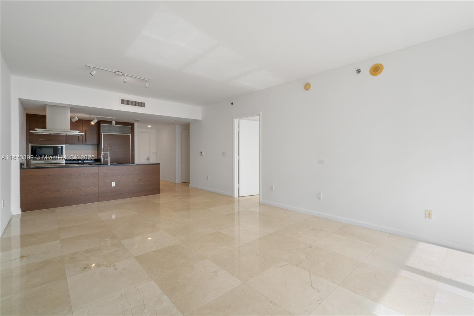 495 Brickell Ave # 2709