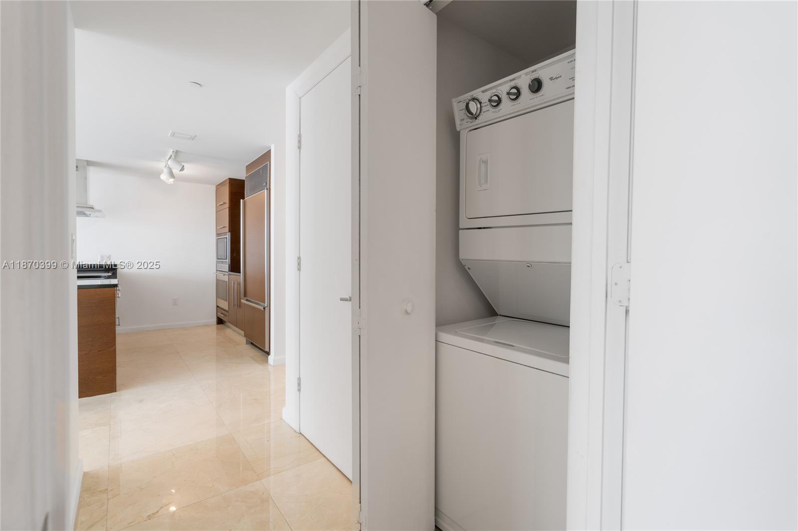 495 Brickell Ave # 2709