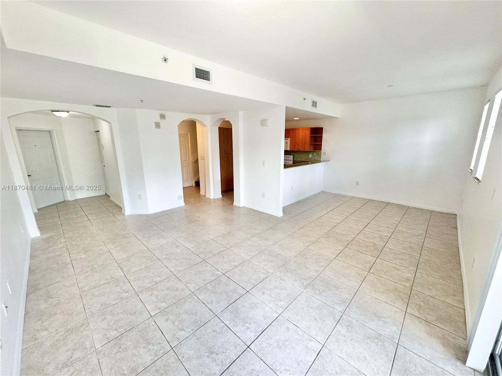 10850 NW 89th Ter # 5 Unit: 210-5