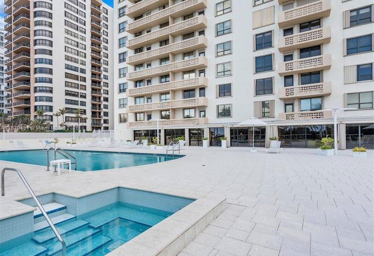 10185 Collins Ave # 319