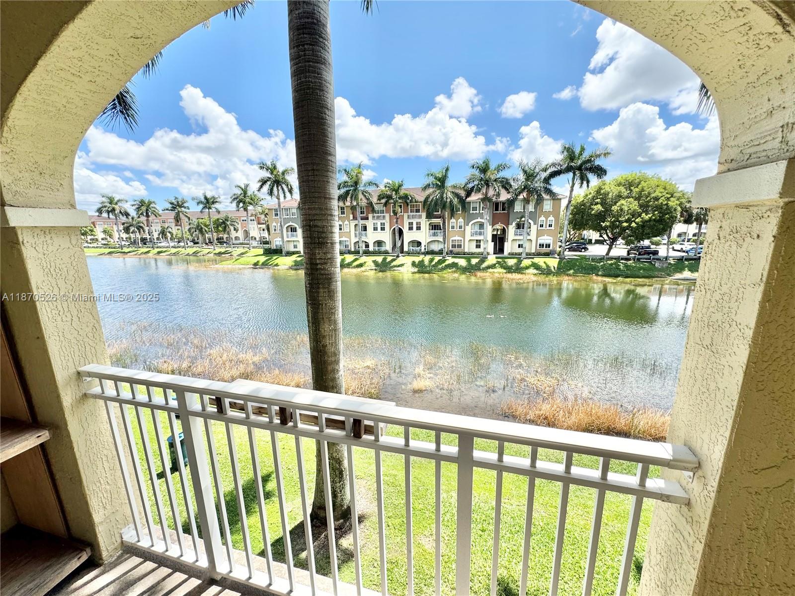 10850 NW 89th Ter # 5 Unit: 210-5