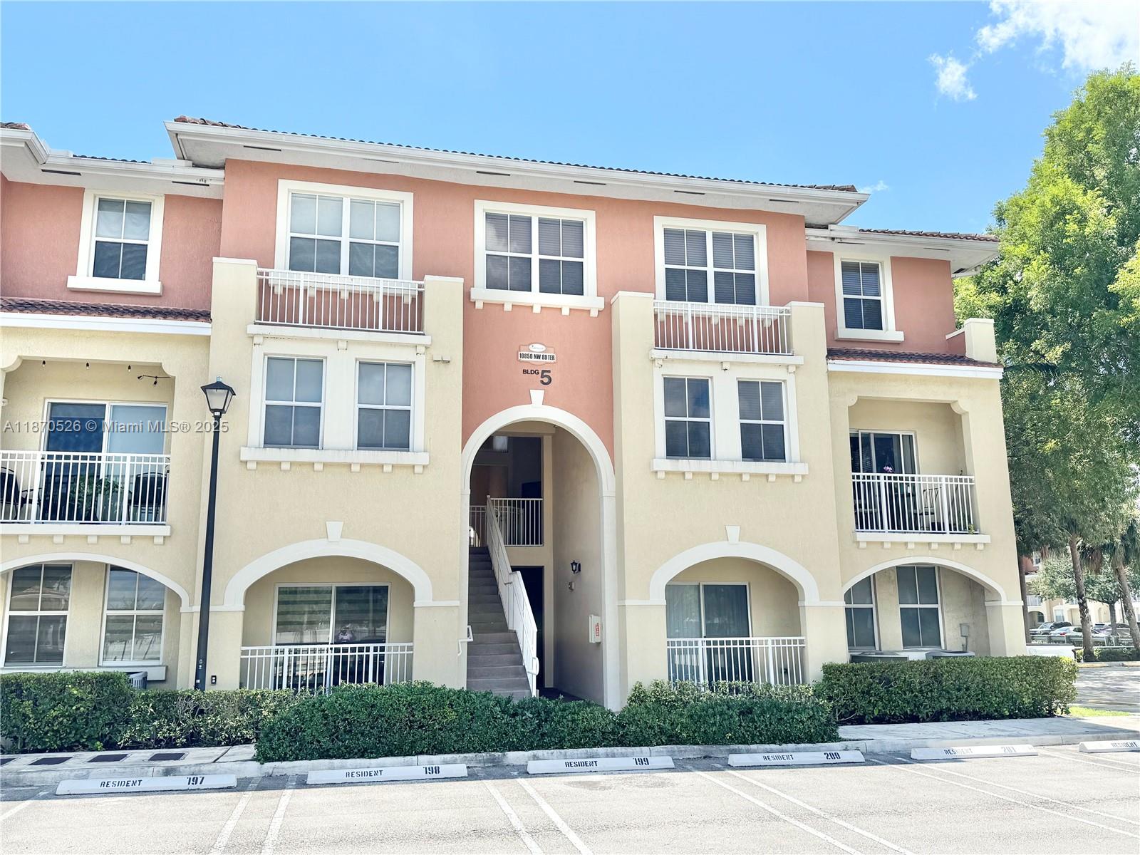 10850 NW 89th Ter # 5 Unit: 210-5