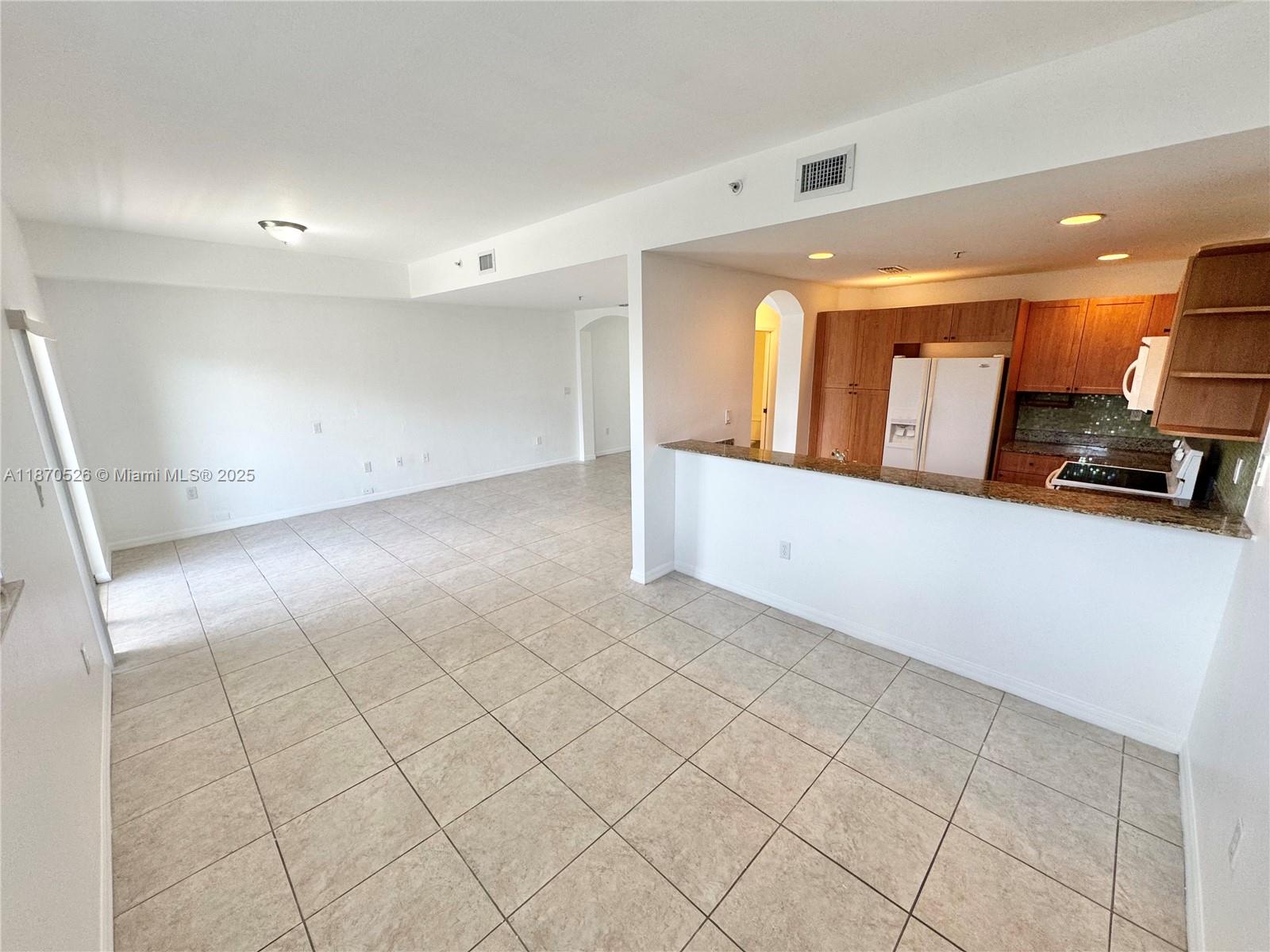 10850 NW 89th Ter # 5 Unit: 210-5