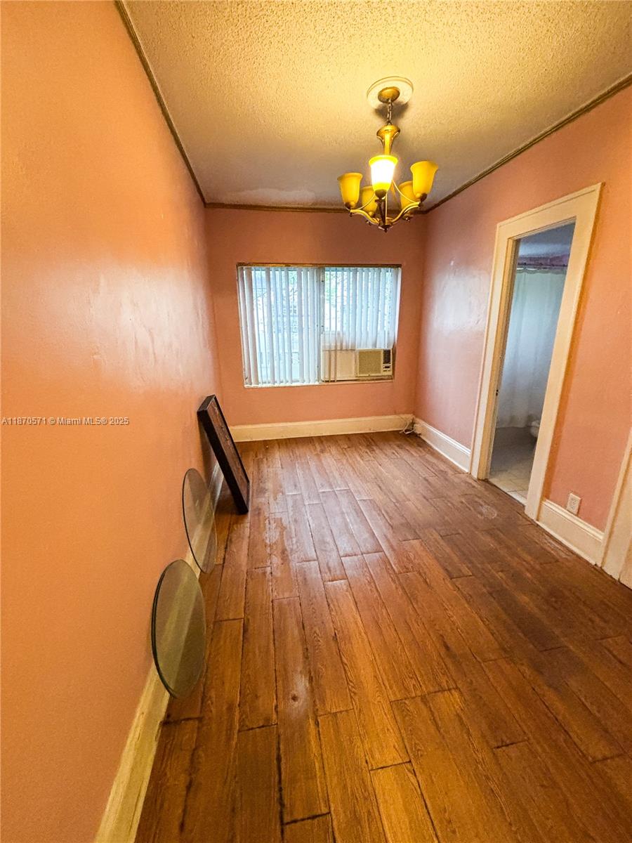 1512 SW 14th Ter
