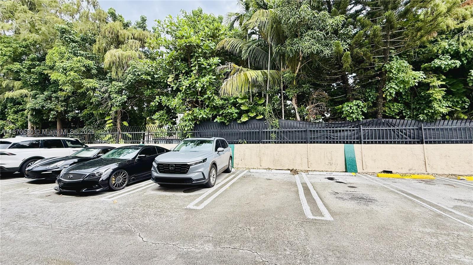 13101 Memorial Hwy # 104