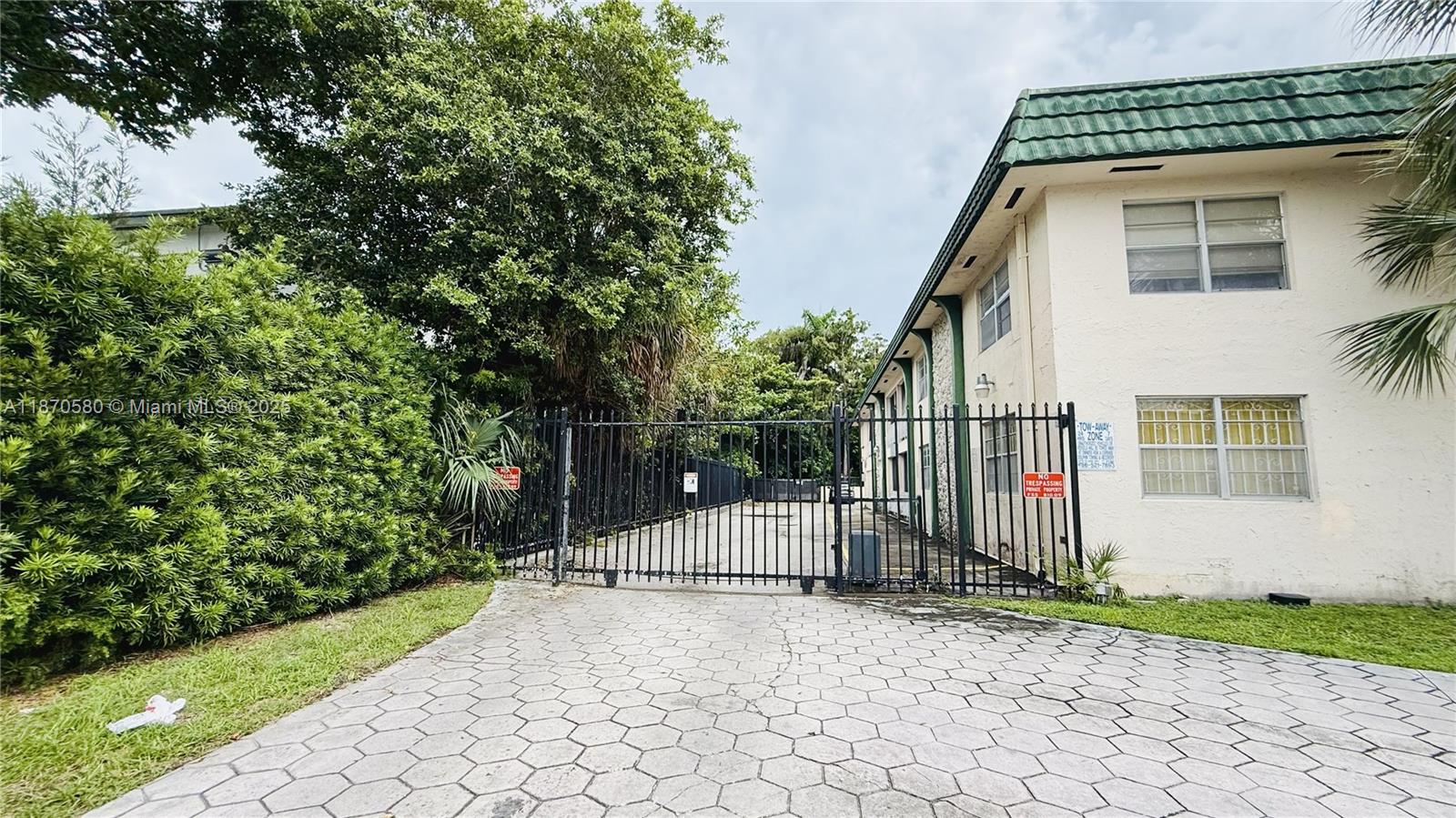 13101 Memorial Hwy # 104