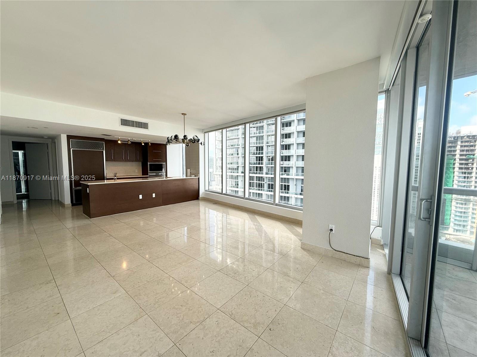 475 Brickell Ave # 2915
