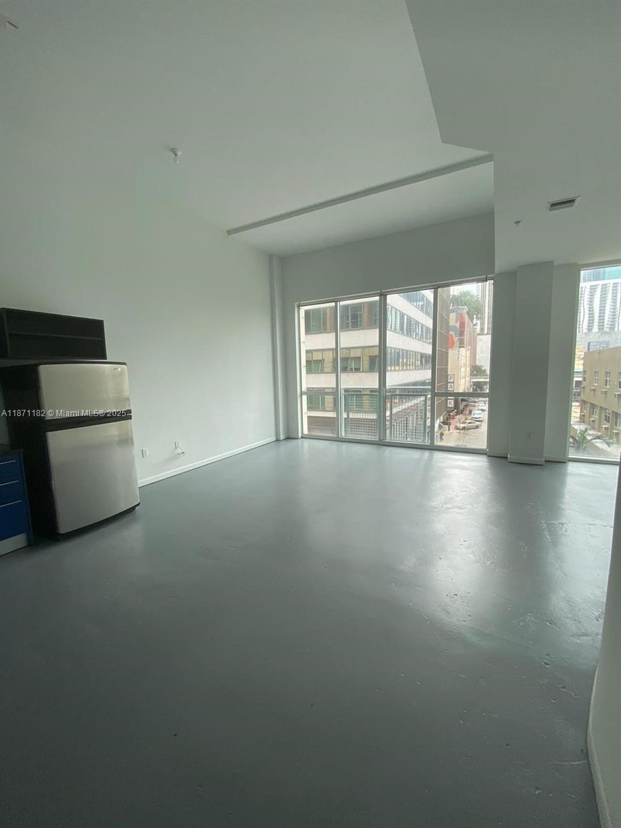 253 NE 2nd St # 321