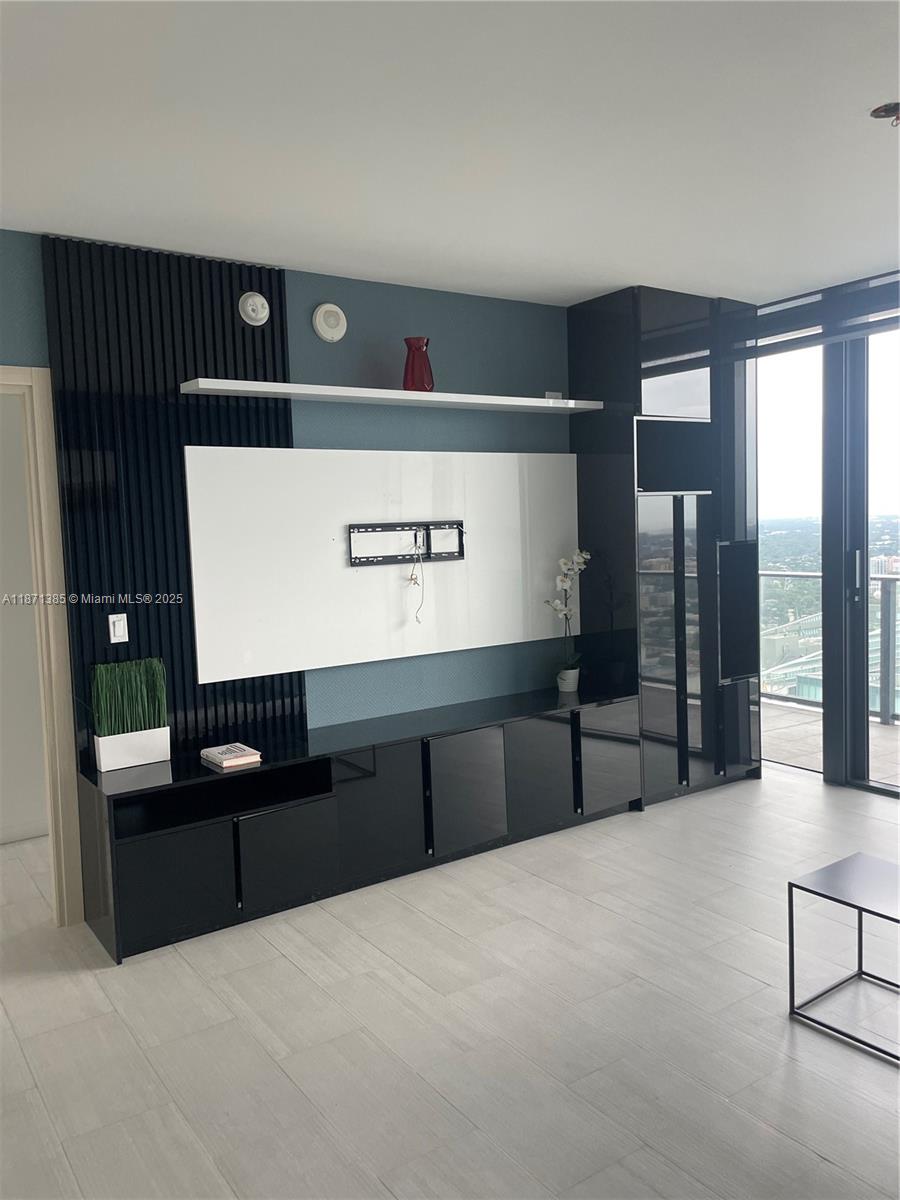 1000 Brickell Plaza # 4904