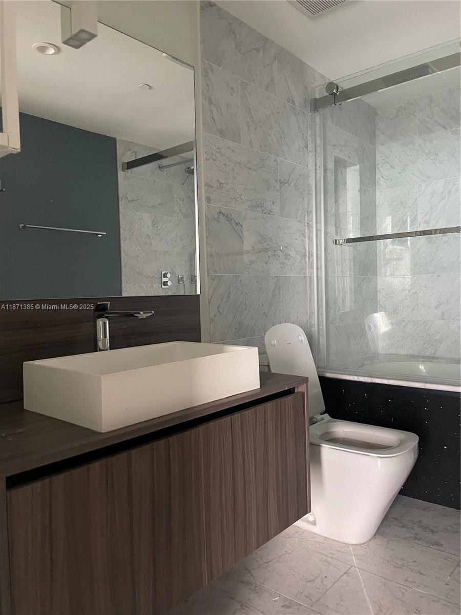 1000 Brickell Plaza # 4904