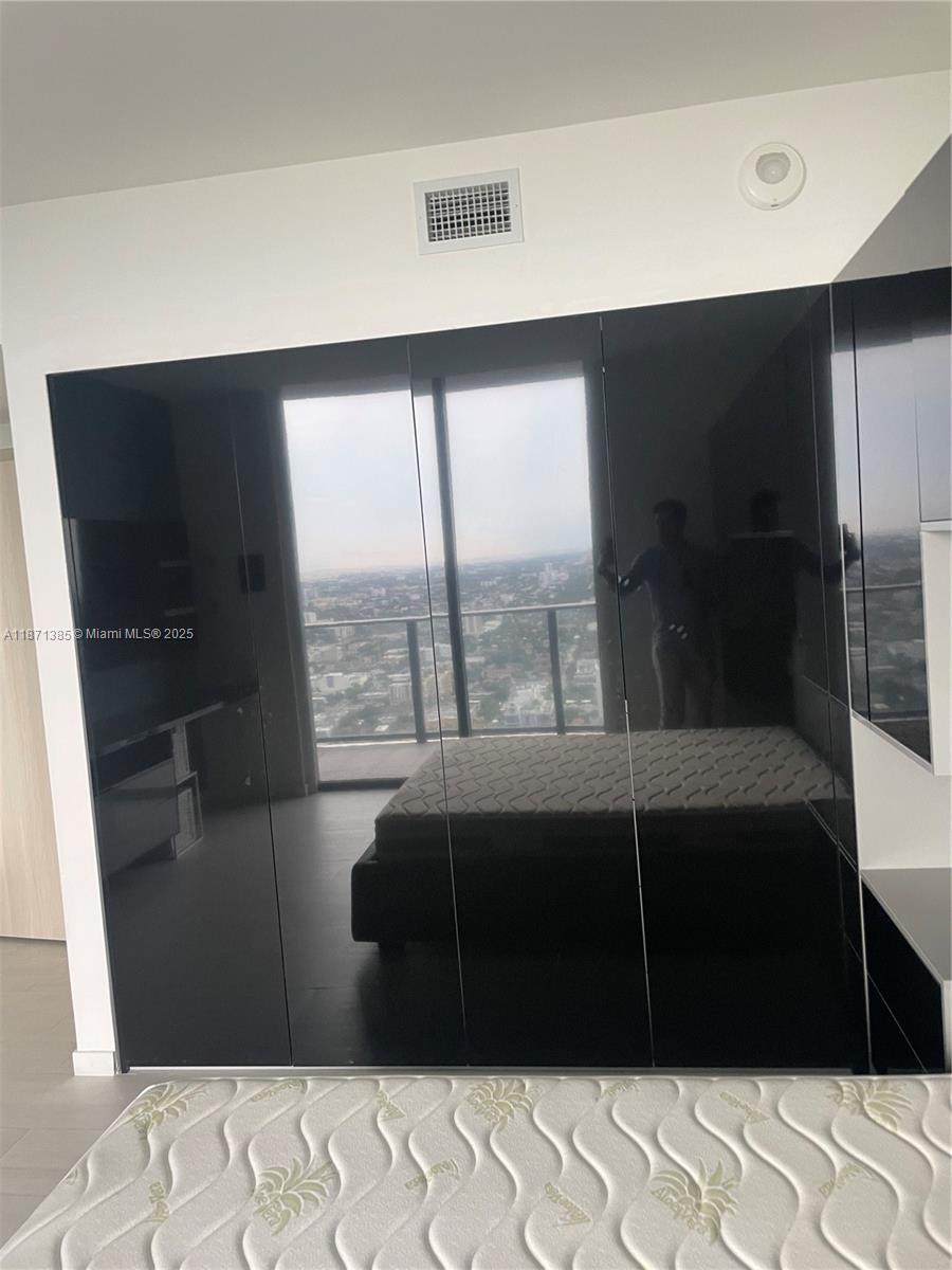 1000 Brickell Plaza # 4904