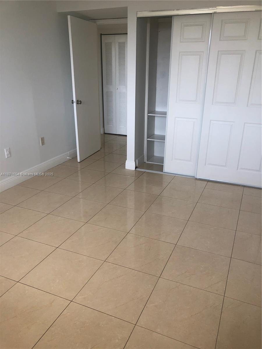 8100 Byron Ave # 509
