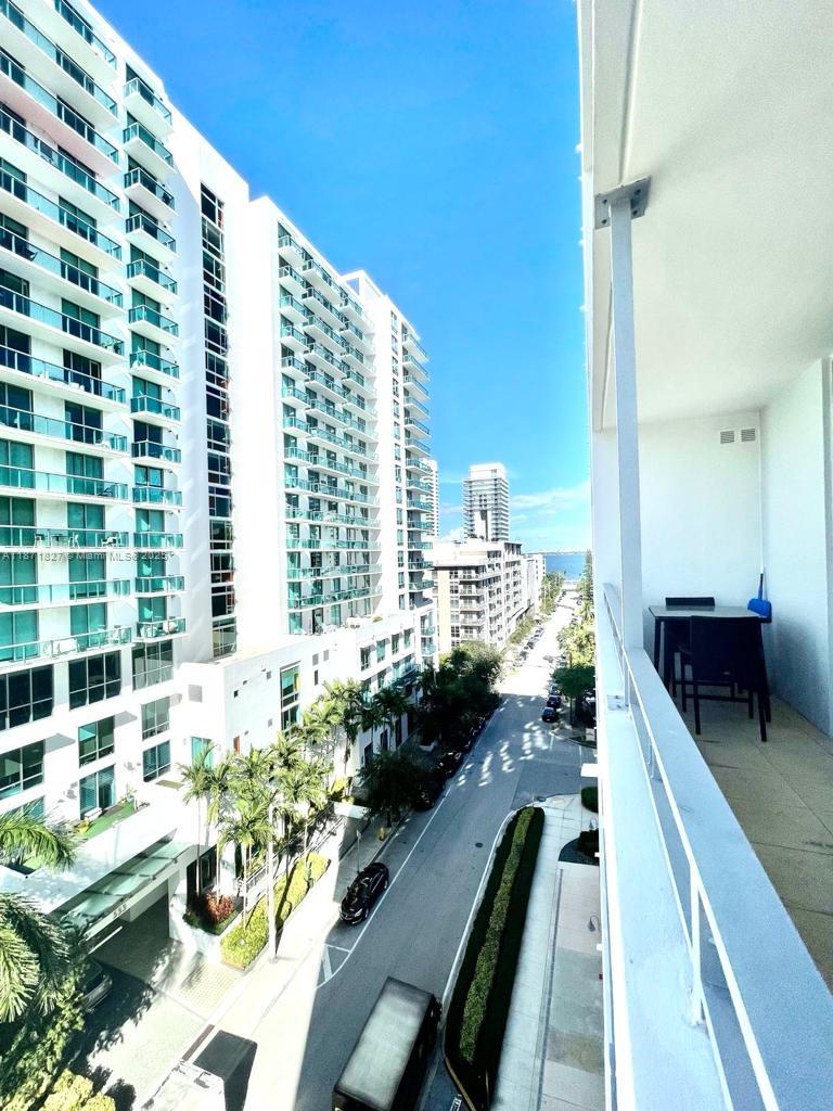 350 NE 24th St # 709