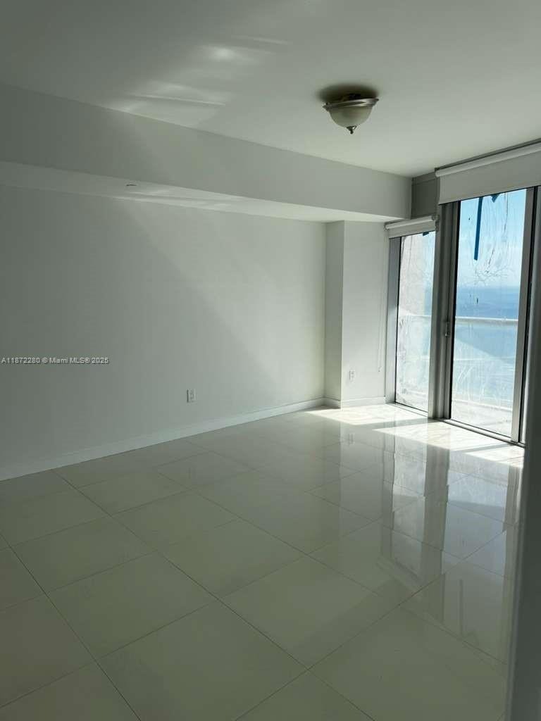 495 BRICKELL AV # 3709