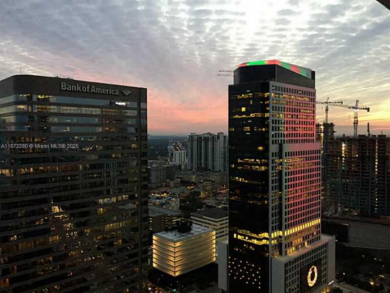 495 BRICKELL AV # 3709