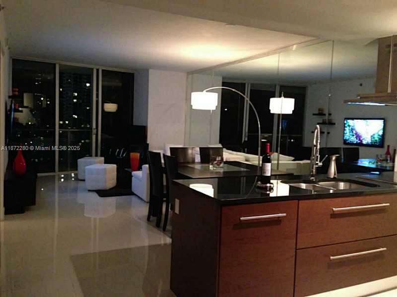 495 BRICKELL AV # 3709