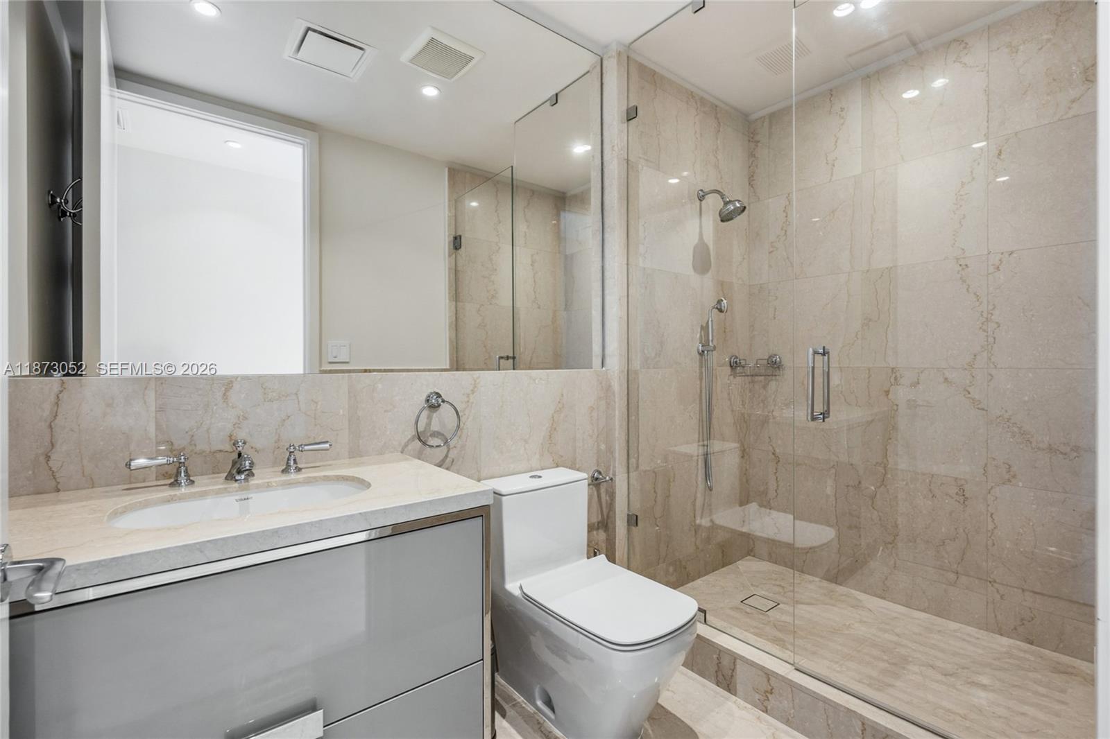 15701 Collins Ave # 902